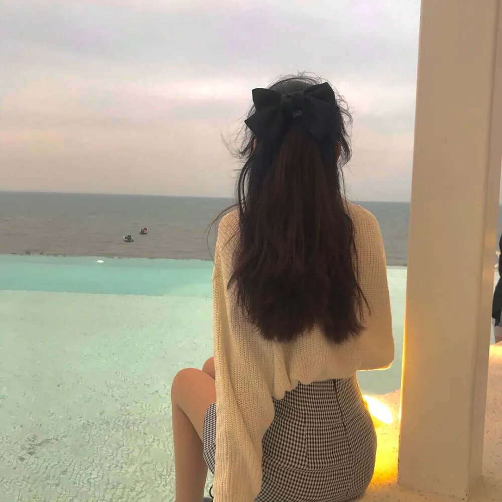 女孩，四绎