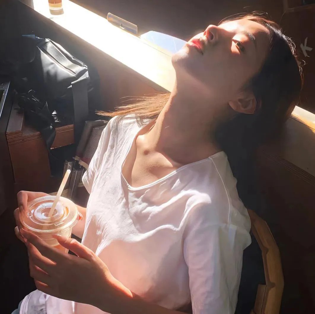 边城玫瑰